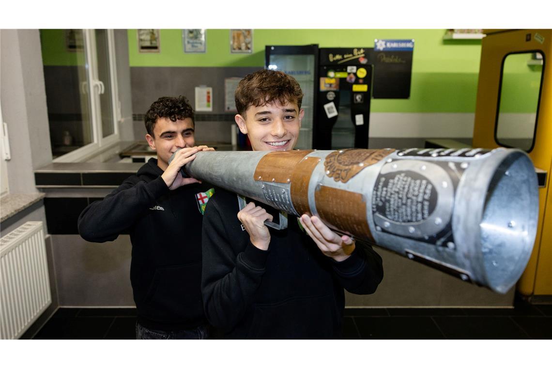 Im kleinen Saarhölzbach wird im großen Stil gekuppelt.