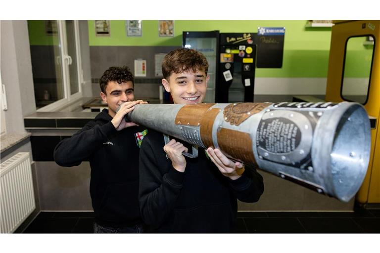 Im kleinen Saarhölzbach wird im großen Stil gekuppelt.