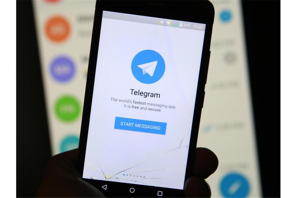 Im messengerdienst Telegram floriert der Schwarzmarkt. Foto: Sergei Konkov/TASS/dpa