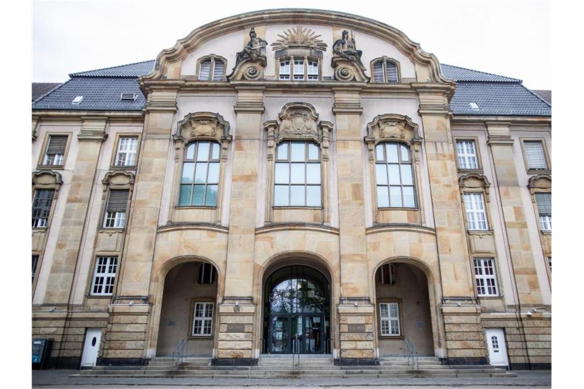 Im Missbrauchskomplex Bergisch-Gladbach begann vor dem Landgericht Mönchengladbach der landesweit erste Prozess gegen zwei Angeklagte. Foto: Marcel Kusch/dpa