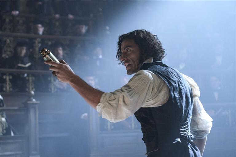 Im neuen Netflix-Hit wird Victor Frankenstein von Oscar Isaac verkörpert.