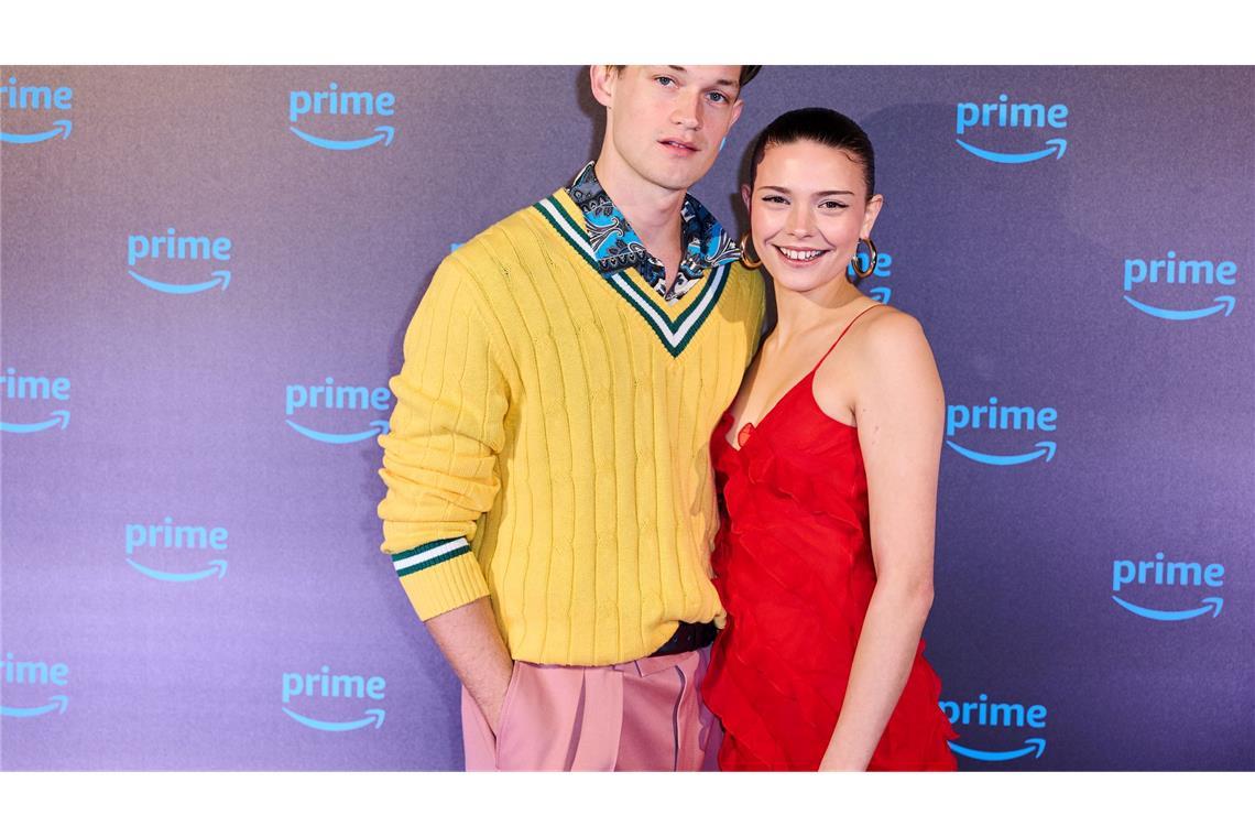Im November wieder in der Teenie-Serie "Maxton Hall" zu sehen: Damian Hardung und Harriet Herbig-Matten. (Archivbild)