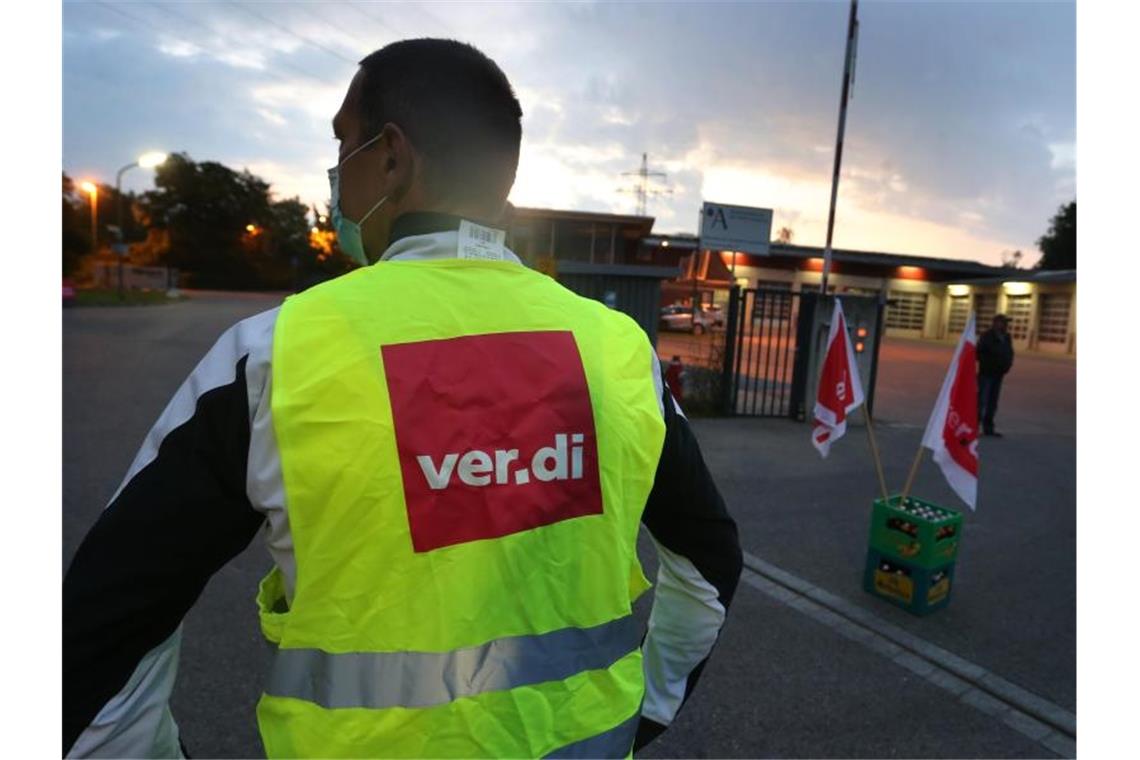 Im öffentlichen Dienst brodelt es. Laut Verdi-Chef werden sich die Warnstreiks in Kommunen ausdehnen. Foto: Karl-Josef Hildenbrand/dpa