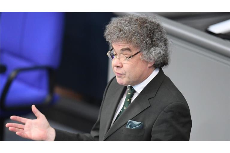 Im Oktober 2025 wurde laut Staatsanwaltschaft die Immunität des Abgeordneten aufgehoben.