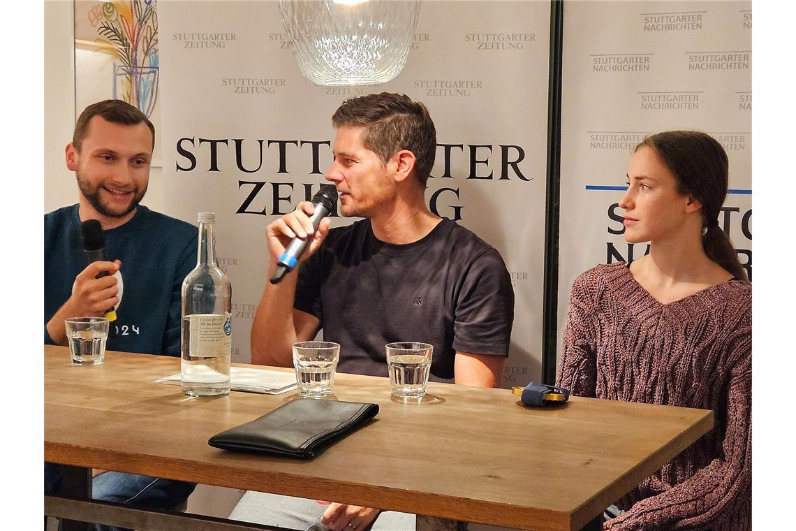 Talk mit Leo Neugebauer und Alina Kenzel – Olympia-Stars hautnah erleben Im Oktober waren Paralympicssieger Maurice Schmidt (li.) und Darja Varfolomeev (re.) zu Gast im Café Gottlieb. Dirk Preiß befragte die beiden.