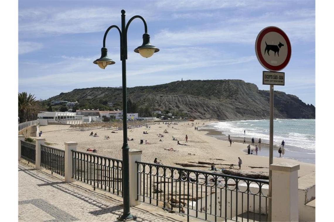 Im portugiesischen Praia da Luz war Maddie 2007 verschwunden. Foto: Armando Franca/AP/dpa