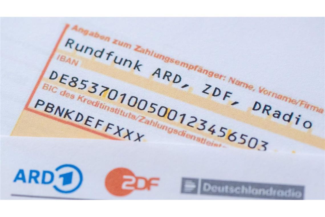 Im Rechtsstreit um den Rundfunkbeitrag für den öffentlich-rechtlichen Rundfunk (ÖRR) wird heute eine wichtige Entscheidung erwartet. (Symbolbild)