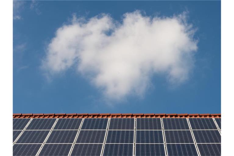 Im sehr sonnenreichen Juni war die Photovoltaik erstmals die stärkste Energiequelle gewesen. Foto: Sebastian Gollnow