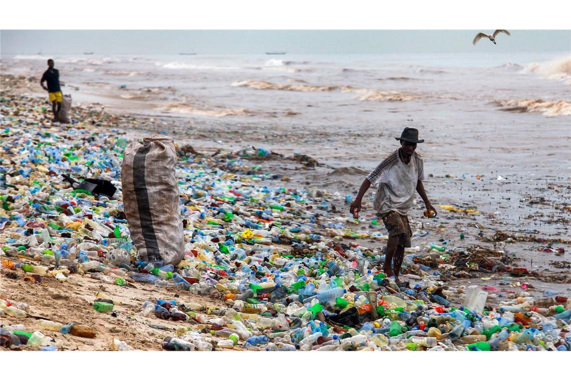 Ansagen zu Plastik und Tiefsee: Fazit der UN-Ozeankonferenz Im Sommer wollen etliche Staaten in Genf erneut versuchen, ein Plastikabkommen zu treffen. (Archivbild)