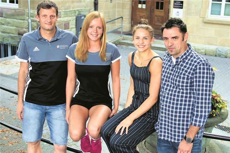 Im Sport vereint: Frank und Chiara Vetter sowie Emelie und Klaus Petz (von links). Foto: T. Sellmaier