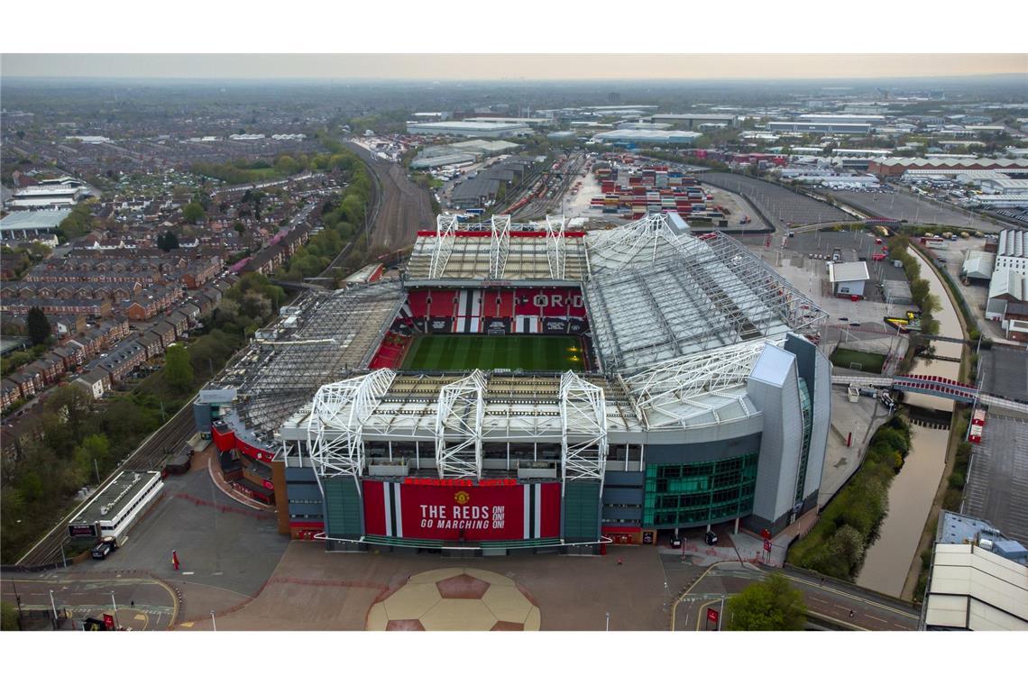 Unisex-Klos und Männer-Binden: Wie inklusiv sind Stadien? Im Stadion von Manchester United gibt es Pflegeprodukte für Männer mit Blasenschwäche.