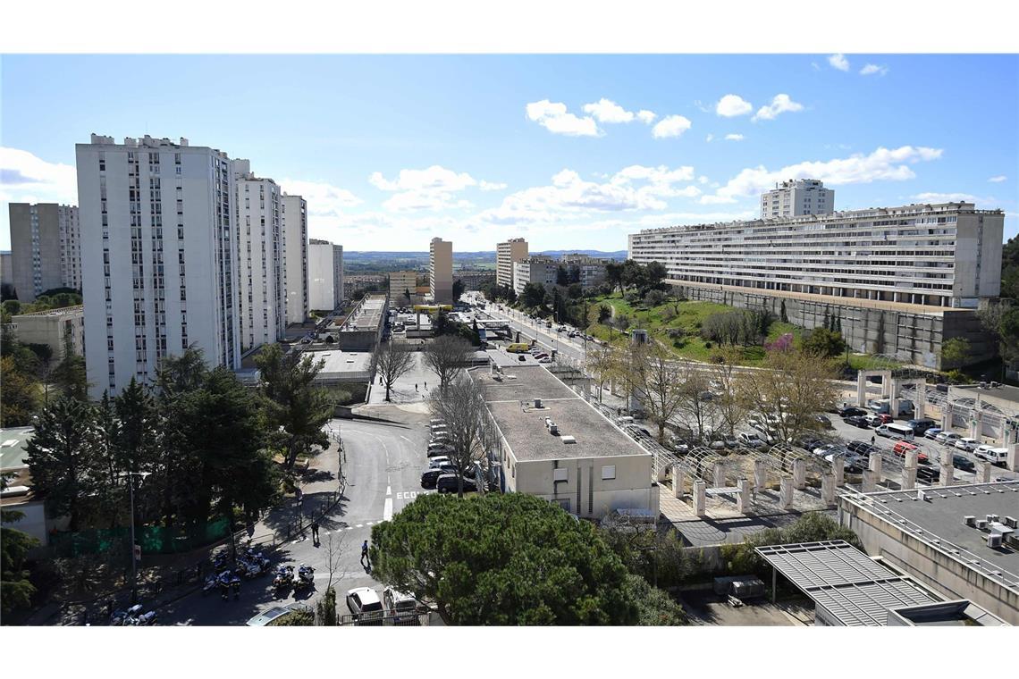 Ausgangssperre für Jugendliche nach Drogengewalt in Nîmes Im Stadtteil Pissevin herrscht ab heute Abend eine Ausgangssperre für Jugendliche.