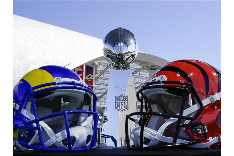 Im Super Bowl LVI stehen sich die Los Angeles Rams und die Cincinnati Bengals gegenüber. Foto: Morry Gash/AP/dpa