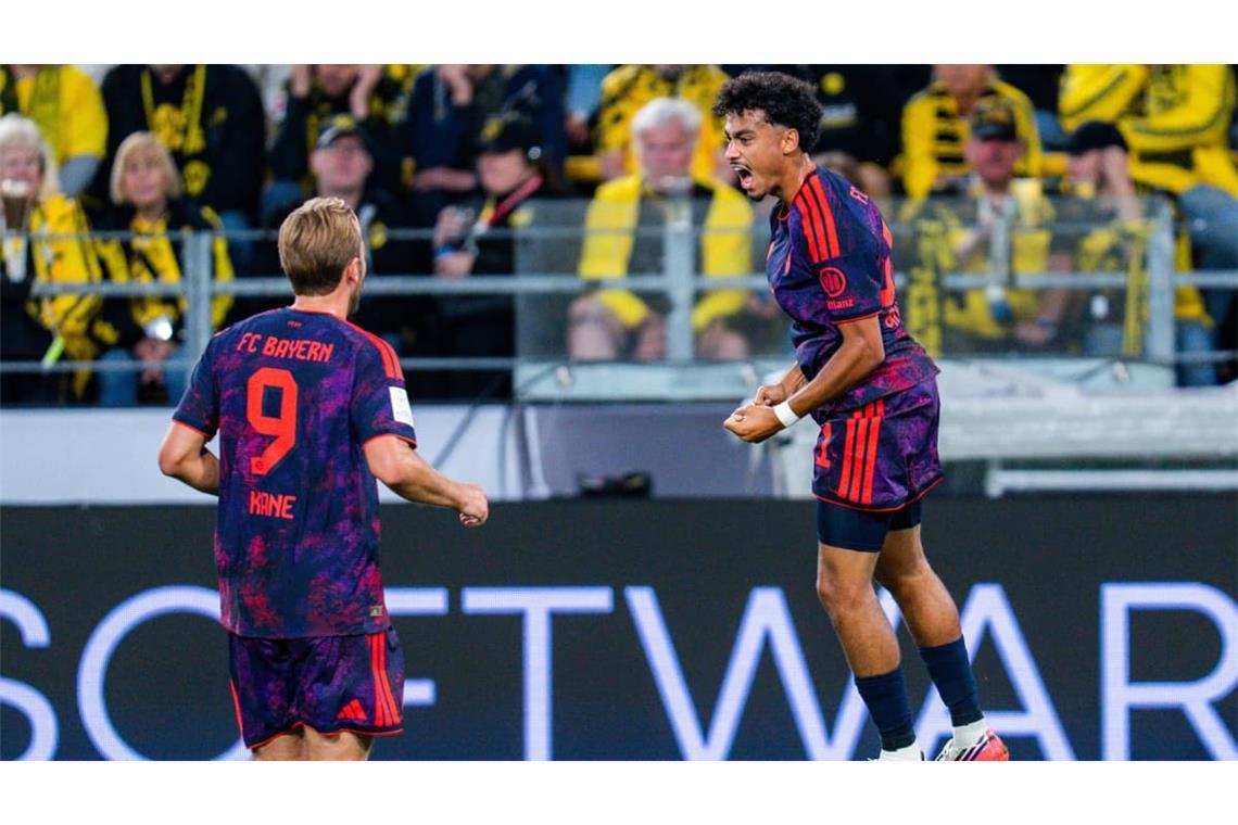 Im Supercup gegen Borussia Dortmund gab Nathaniel Brown sein Debüt für den FC Bayern – und steuerte direkt den Treffer zum 1:0 bei.