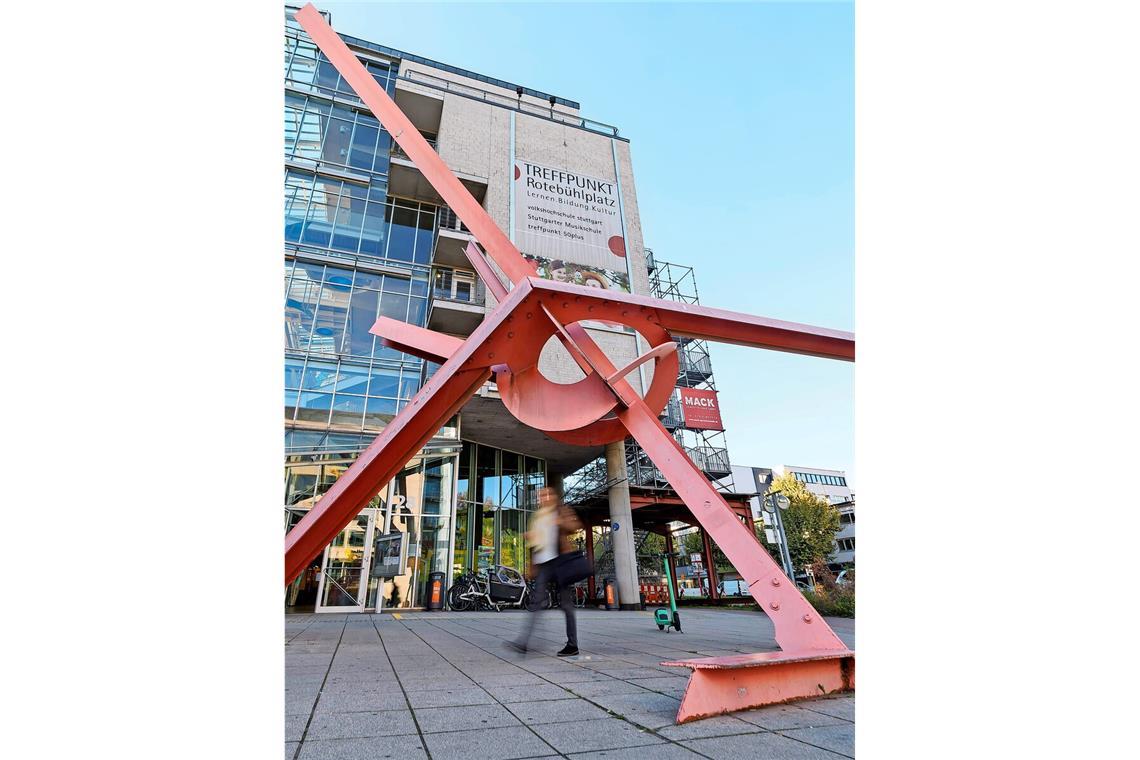 Im Treffpunkt Rotebühlplatz ist auch der 1979 gegründete treffpunkt50plus untergebracht.