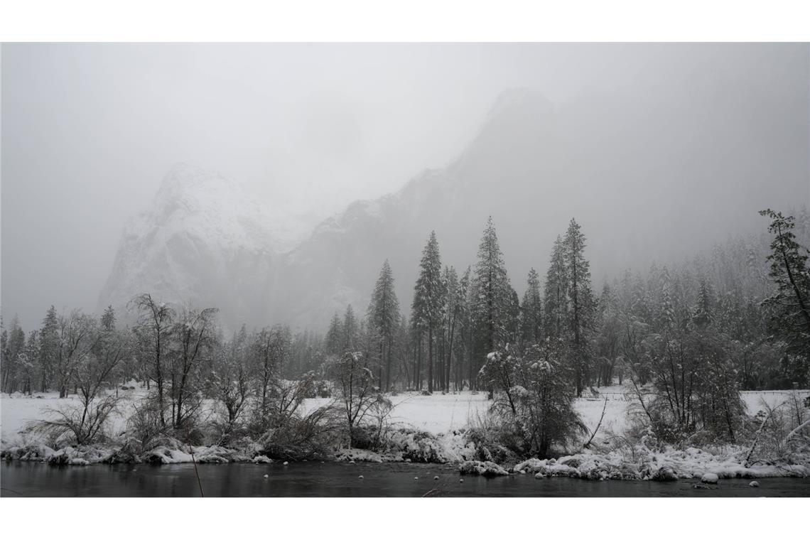 Im US-Bundesstaat Kalifornien wird vor Winterstürmen gewarnt. Eine Lawine endete nun tödlich.