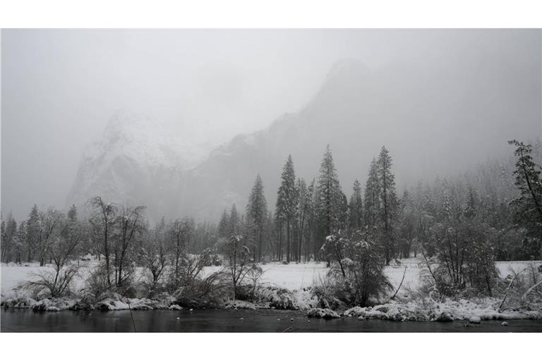 Im US-Bundesstaat Kalifornien wird vor Winterstürmen gewarnt. Eine Lawine endete nun tödlich.
