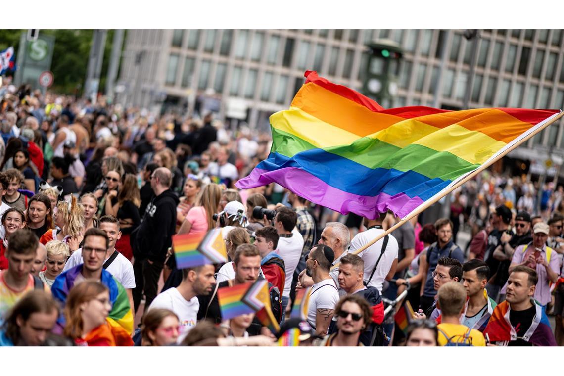„Trauriger Höhepunkt“ – Bedrohungen bei CSD-Demos nehmen zu Im vergangenen Jahr gab es in Deutschland 150 CSD-Veranstaltungen.