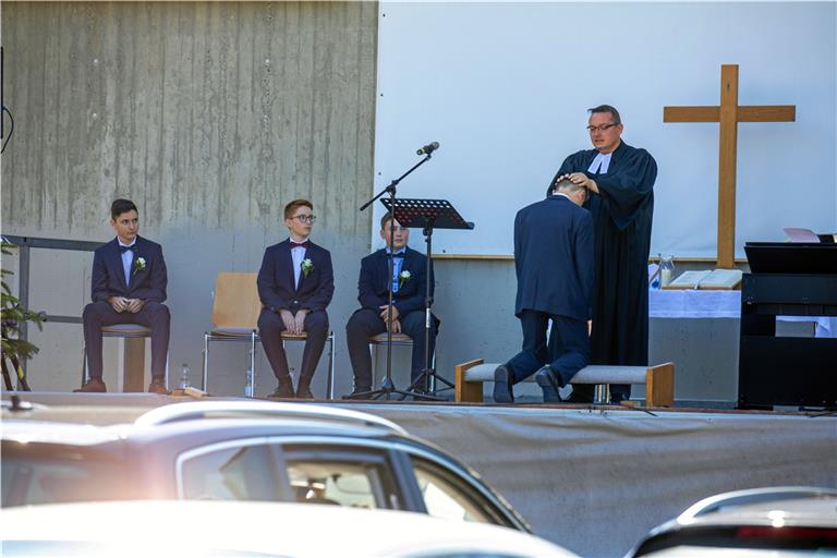 Im vergangenen Jahr hat die evangelische Kirchengemeinde Oberbrüden/Unterbrüden auf der Bühne des Auenwalder Autokinos den Konfirmationsgottesdienst gefeiert. Wo diese Gottesdienste in diesem Jahr stattfinden werden, steht noch nicht fest. Foto: A. Becher