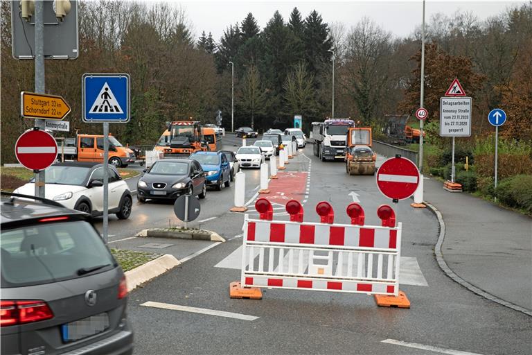 Im vergangenen Jahr war unter anderem die Annonaystraße wegen Belagsarbeiten gesperrt. Archivfoto: A. Becher