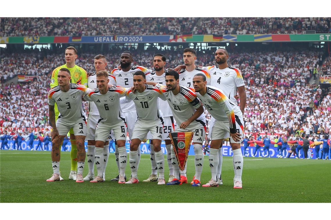 Das kosten die Tickets für die Nations-League-Spiele in Stuttgart Im vergangenen Sommer trat die deutsche Nationalelf im EM-Viertelfinale gegen Spanien in Stuttgart an. Nun stehen zwei weitere Länderspiele in der Heimspielstätte des VfB auf dem Programm.