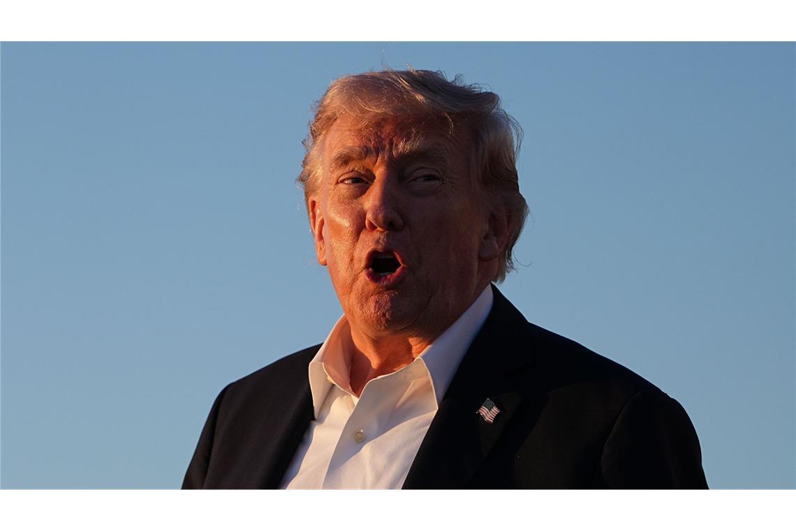Im Zollstreit mit der Europäischen Union setzt Donald Trump eine Frist für die Umsetzung der Handelsvereinbarung (Archivfoto).