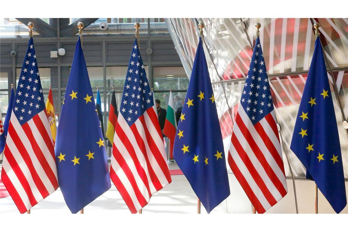Im Zollstreit zwischen den USA und der EU ist keine schnelle Einigung in Sicht. (Symbolbild)