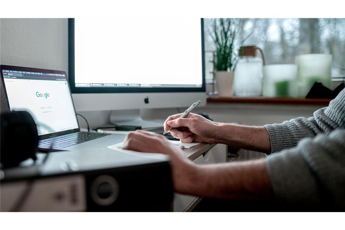 Zahl der Beschäftigten, die jeden Tag Homeoffice machen, hat sich halbiert Immer weniger Beschäftigte im Südwesten machen Homeoffice (Symbolbild)