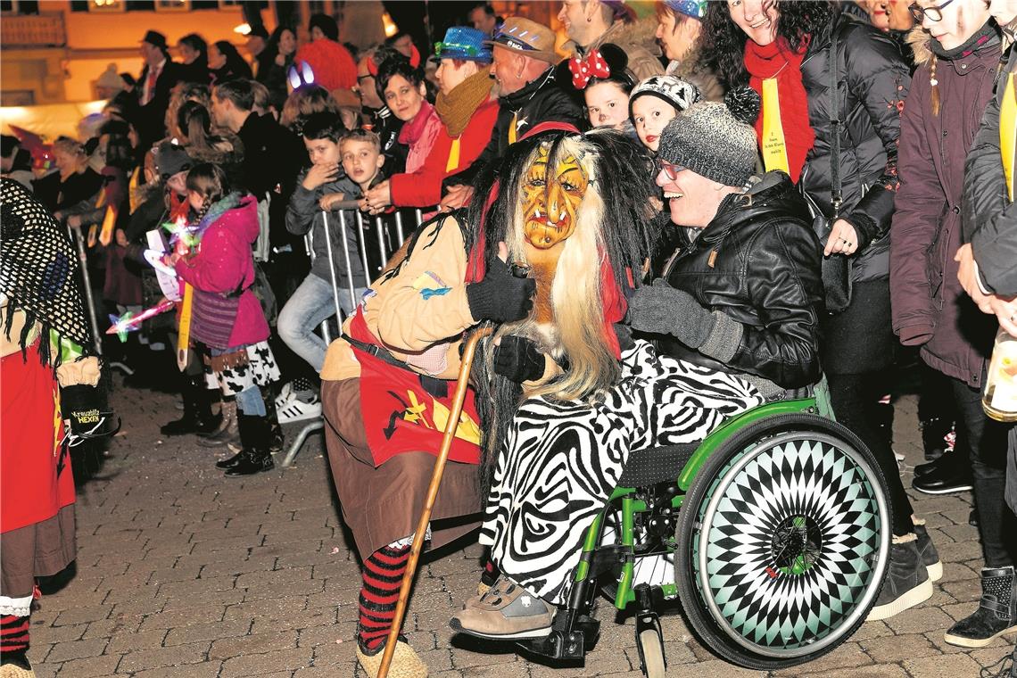 Wo sich Fuchs und Hex‘ gute Nacht sagen Immer wieder angesagt: freundliche Kontaktaufnahme mit dem Publikum.