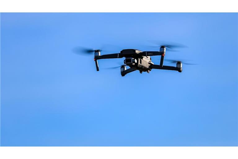 Immer wieder kam es in jüngster Zeit zu Zwischenfällen mit Drohnen. (Symbolbild)