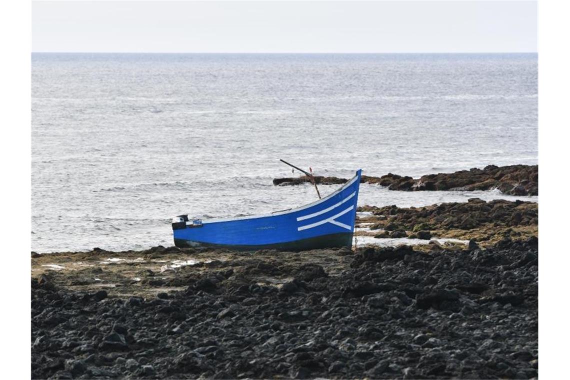 Dutzende Migranten zwischen Afrika und den Kanaren ertrunken Immer wieder versuchen Migranten, in kleinen Booten von Nordafrika nach Spanien zu gelangen. Symbolbild. Foto: Europa Press/EUROPA PRESS/dpa