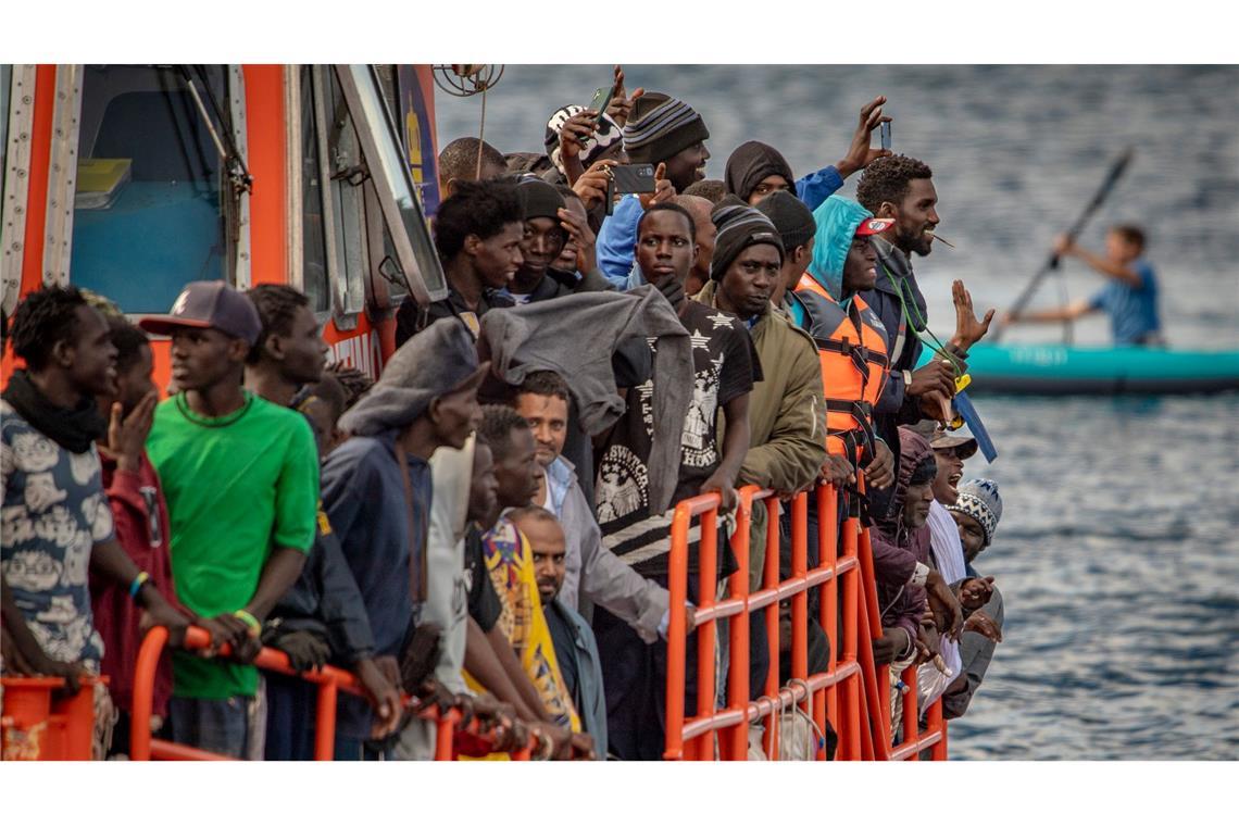 Sieben Migrantinnen bei Bootsunglück vor Kanaren gestorben Immer wieder versuchen Migranten, in überfüllten Booten die Kanaren zu erreichen. (Archivfoto)
