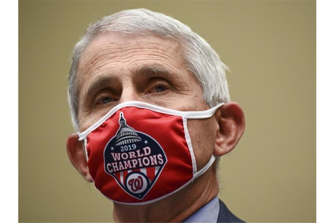 Immunologe Anthony Fauci erwartet für die USA eine Rückkehr zu normalen Lebensumständen erst Ende 2021. Foto: Erin Scott/Pool Bloomberg/ AP/dpa