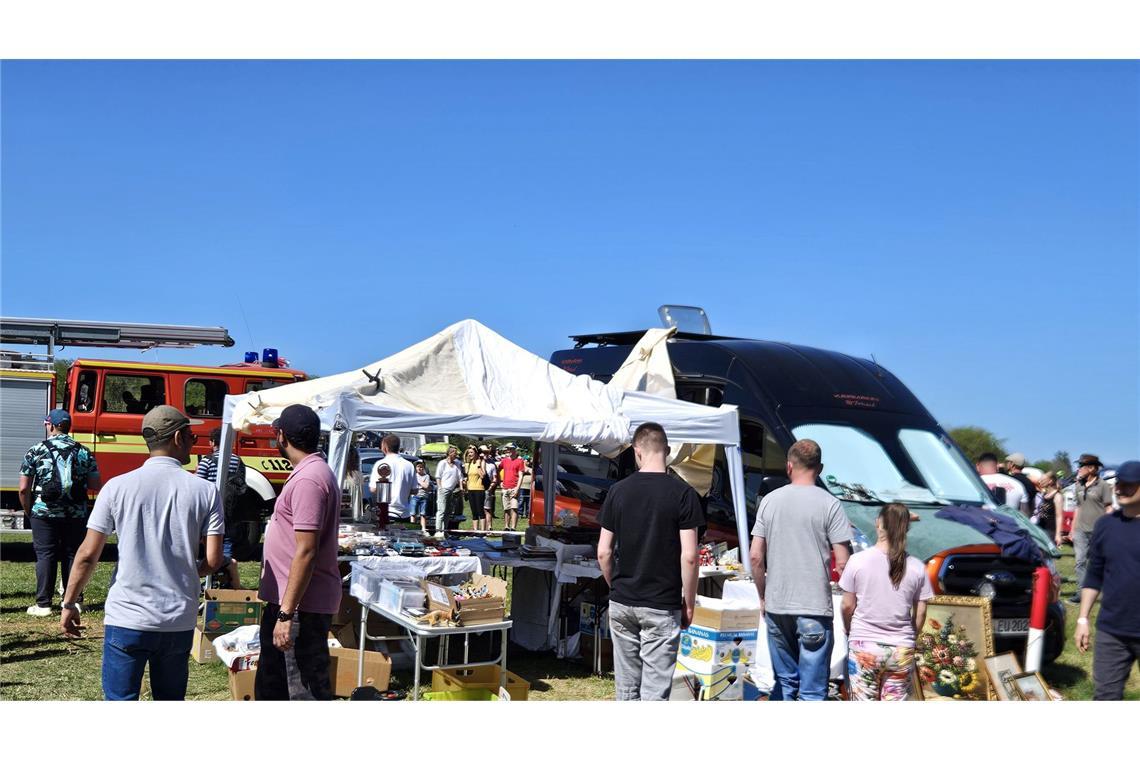 Oldtimerfreunde kommen in Münsingen voll auf ihre Kosten Impressionen vom Oldtimer- und Dampfmaschinentreffen in Münsingen