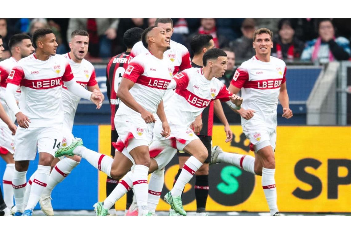 Impressionen vom VfB-Spiel bei Bayer Leverkusen