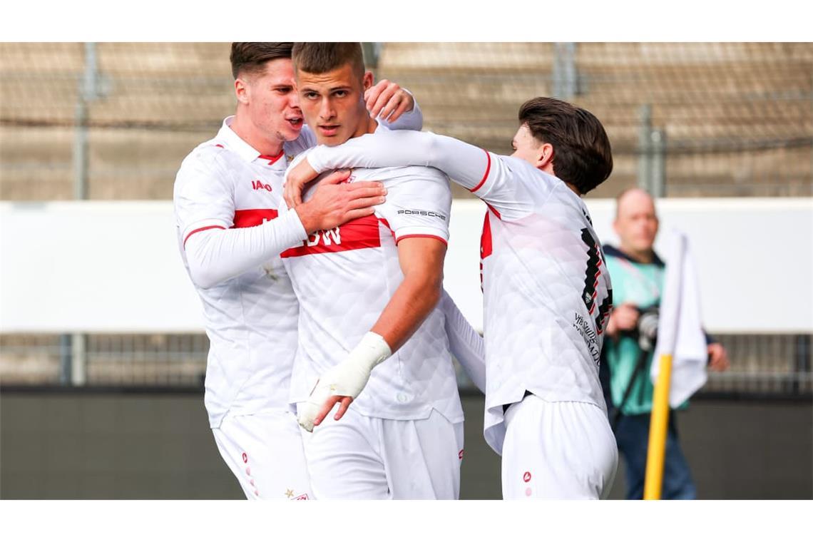 Impressionen vom Youth-League-Spiel der VfB-U19 gegen Atletico Madrid