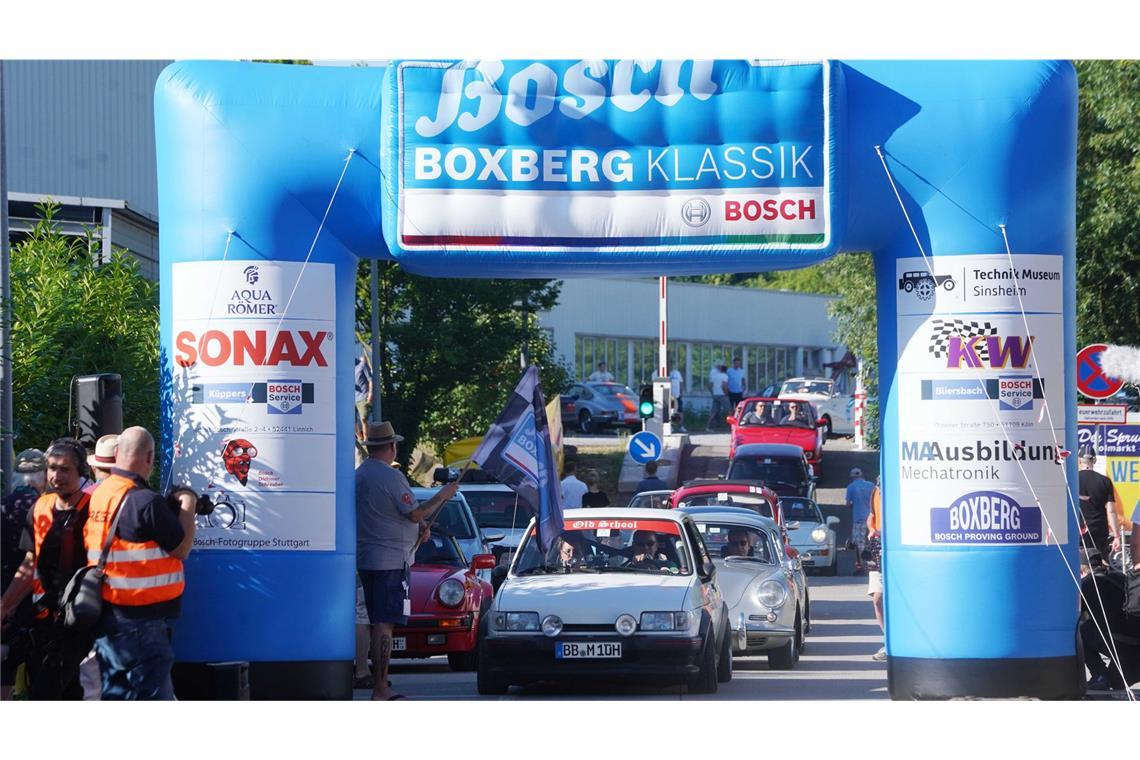 Rund 150 Oldtimer cruisen durch Baden-Württemberg Impressionen von der „Bosch Boxberg Klassik“ am Sonntag