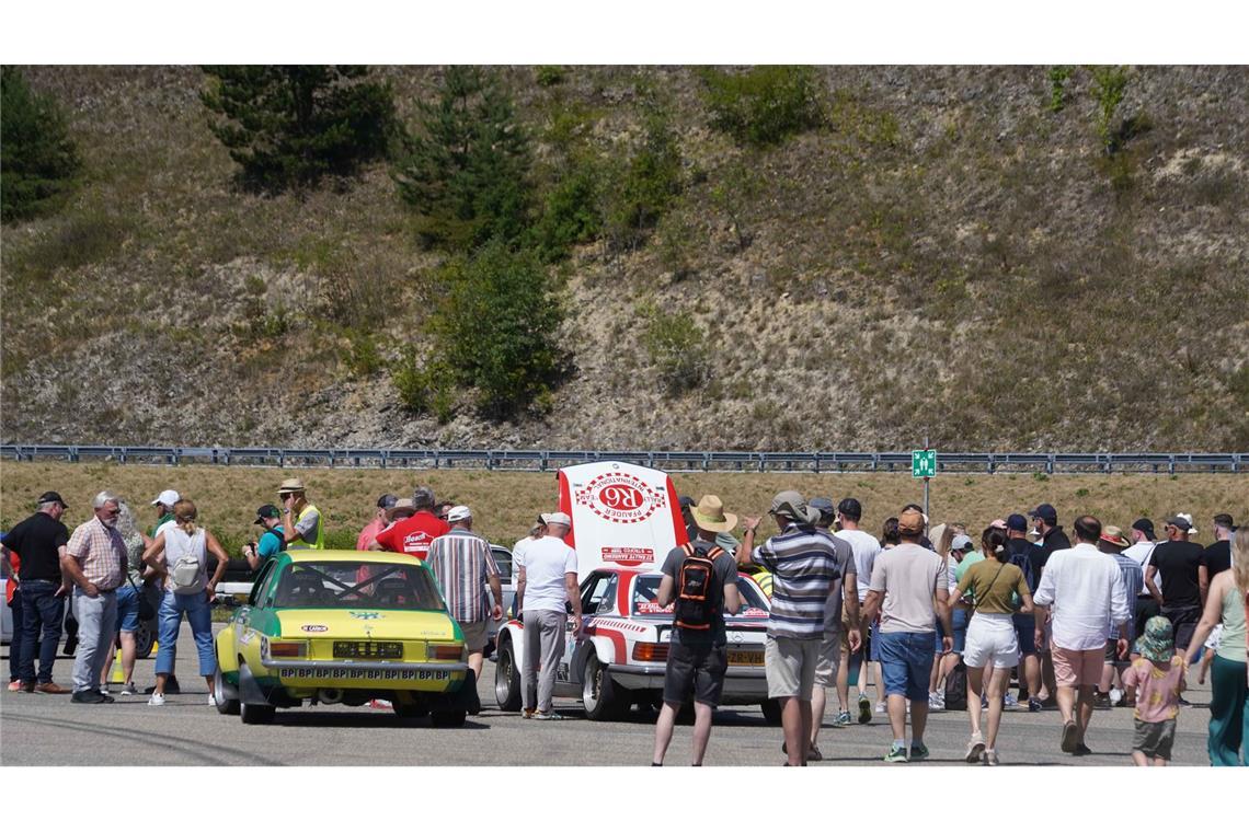 Rund 150 Oldtimer cruisen durch Baden-Württemberg Impressionen von der „Bosch Boxberg Klassik“ am Sonntag
