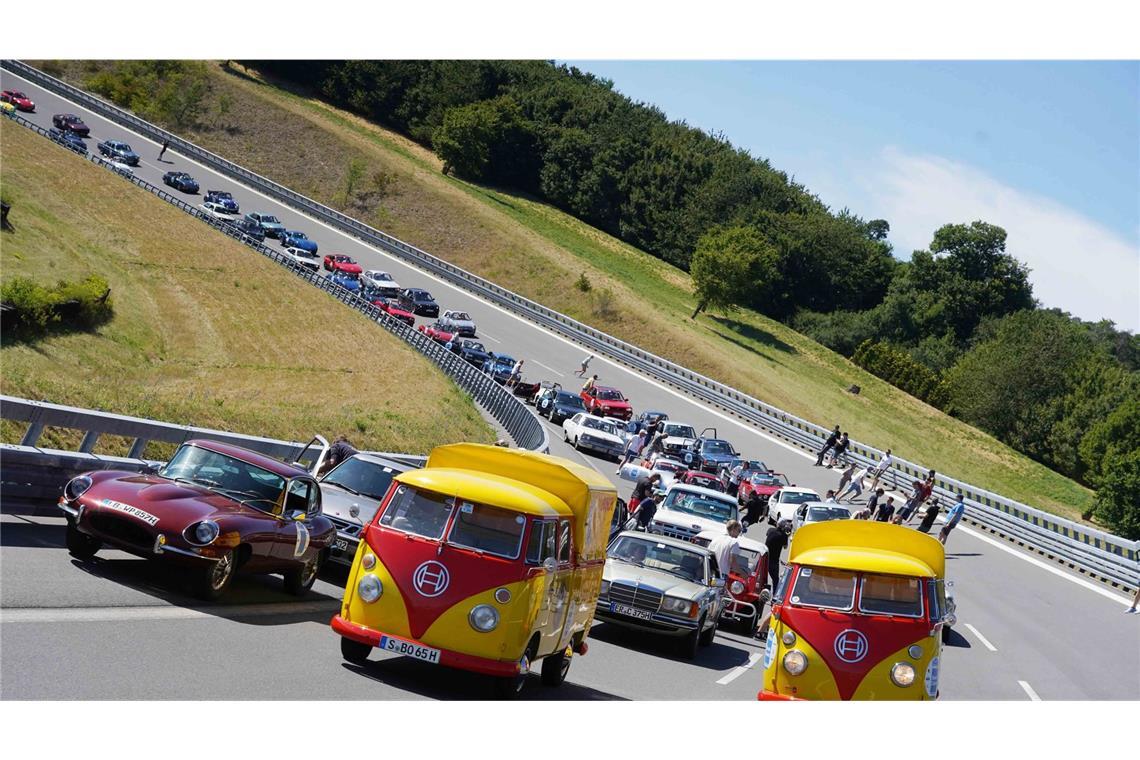 Rund 150 Oldtimer cruisen durch Baden-Württemberg Impressionen von der „Bosch Boxberg Klassik“ am Sonntag