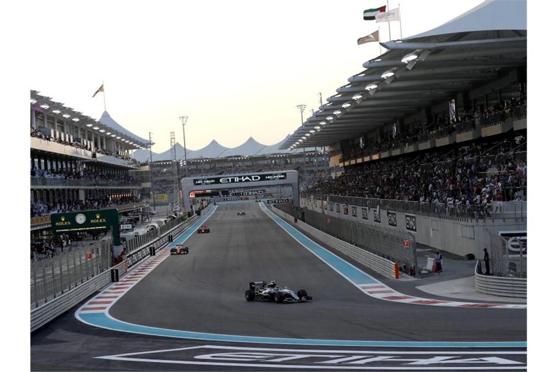 Das muss man wissen zum Formel-1-Finale in Abu Dhabi In Abu Dhabi wird das letzte Rennen der Saison in der Formel 1 ausgefahren. Foto: Valdrin Xhemaj/epa/dpa