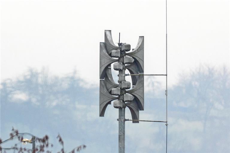 In Aspach werden zwei zusätzliche Sirenen benötigt, die von der Gemeinde zu bezahlen sind. Symbolfoto: Alexander Becher 