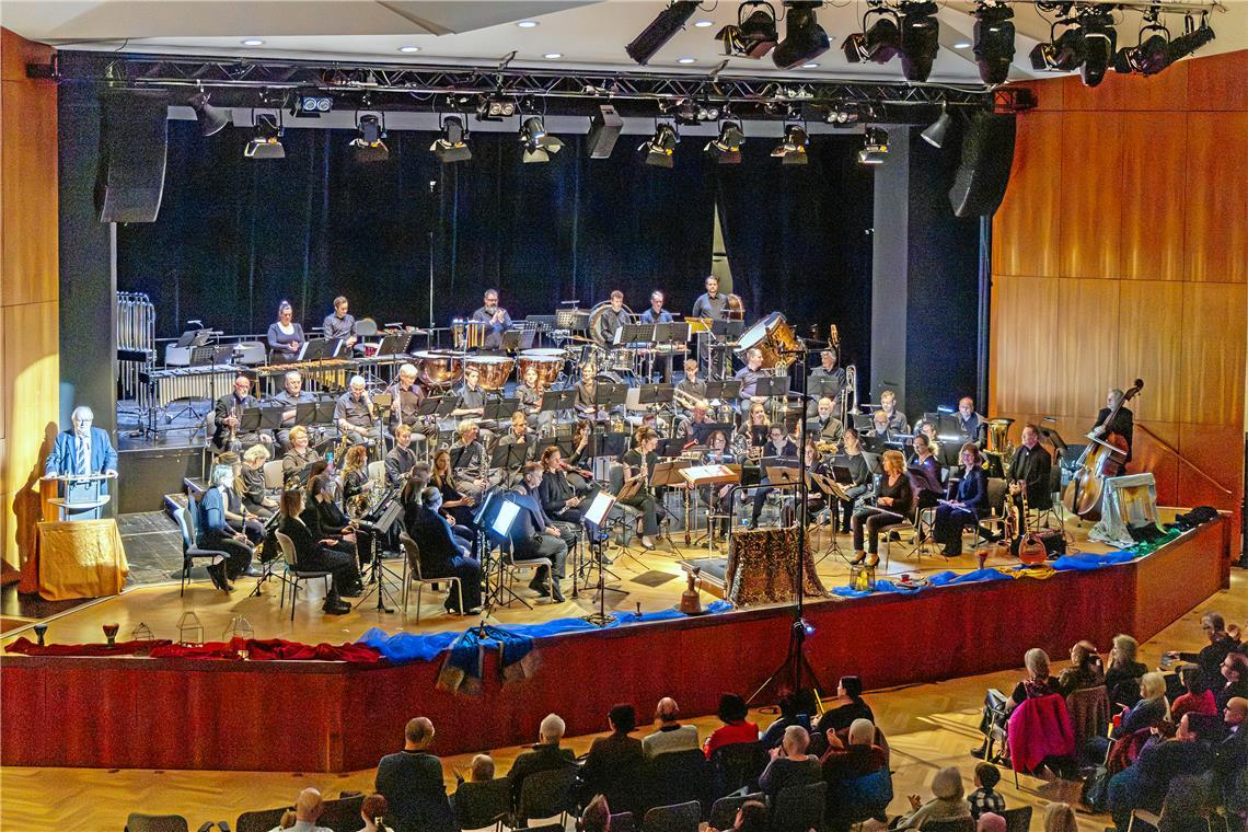 In Backnang präsentiert die Bläserphilharmonie Rems-Murr ein abwechslungsreiches Programm. Fotos: Dietmar van der Linden