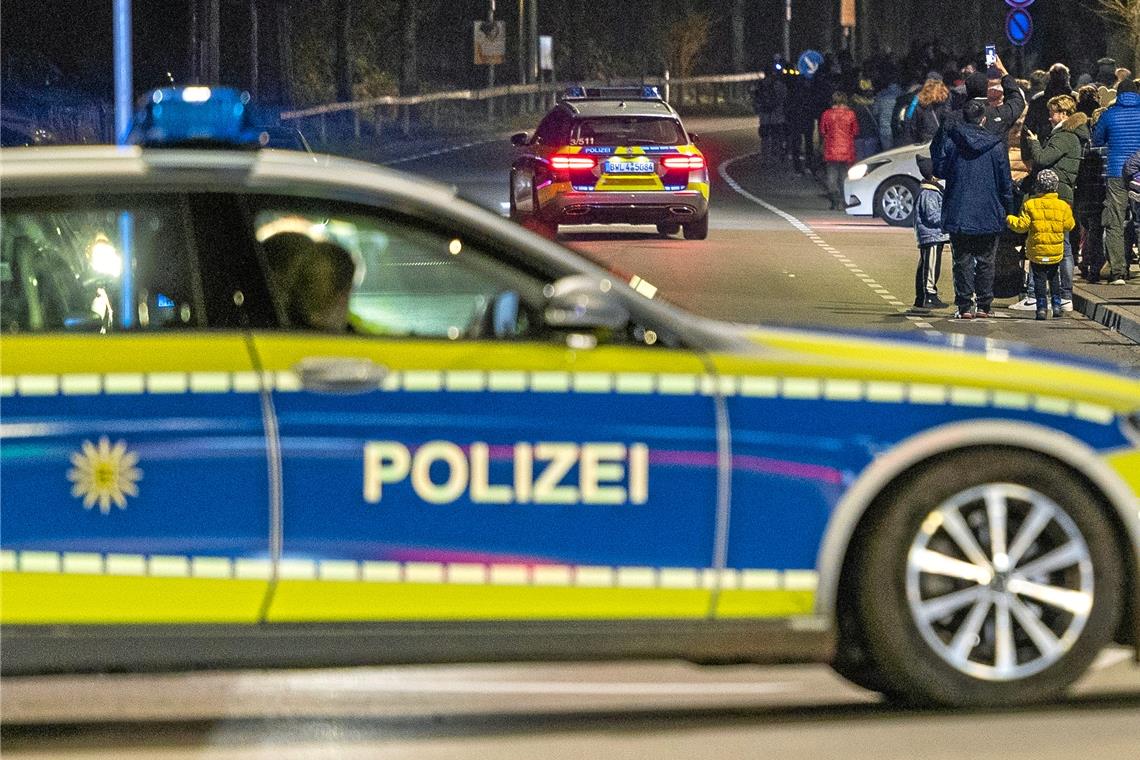 Spaziergänger demonstrieren wieder in Weissach