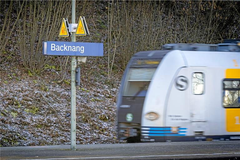 In Backnang stieg das Mädchen aus. Foto: Alexander Becher