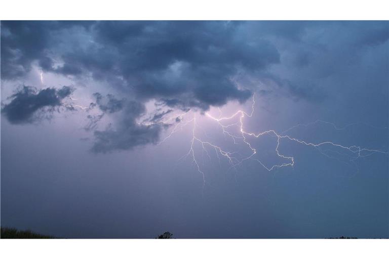 In Baden-Württemberg drohen Extremgewitter. (Symbolbild)
