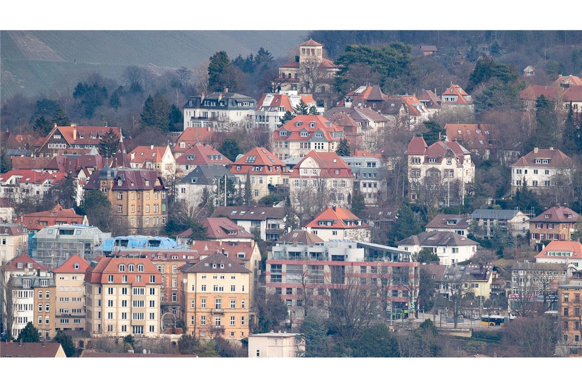 In Baden-Württemberg gilt die Mietpreisbremse seit 2015 in Gegenden, die die jeweilige Landesregierung als Gebiet mit angespanntem Wohnungsmarkt bestimmt.