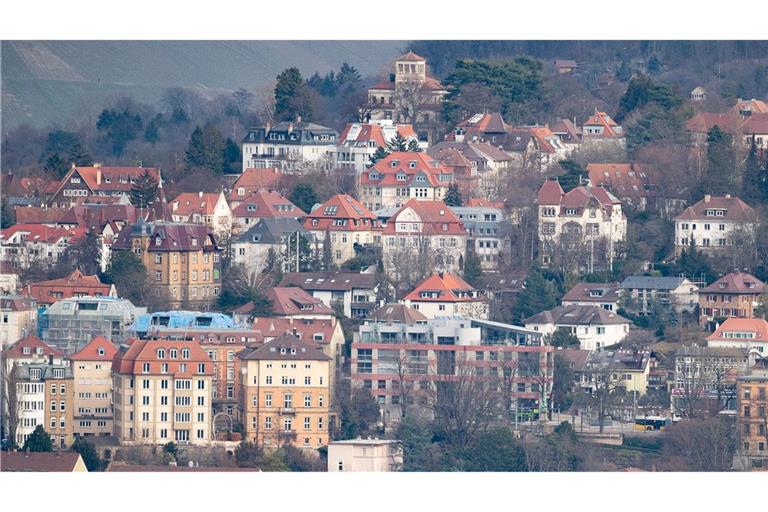 In Baden-Württemberg gilt die Mietpreisbremse seit 2015 in Gegenden, die die jeweilige Landesregierung als Gebiet mit angespanntem Wohnungsmarkt bestimmt.