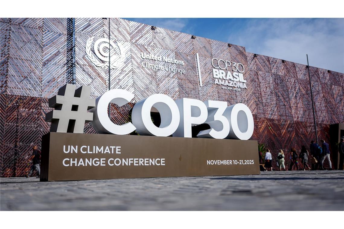 In Belém im brasilianischen Amazonasgebiet treffen sich Zehntausende Delegierte aus fast allen Ländern der Welt, um über die Eindämmung der sich zuspitzenden Klimakrise zu verhandeln.