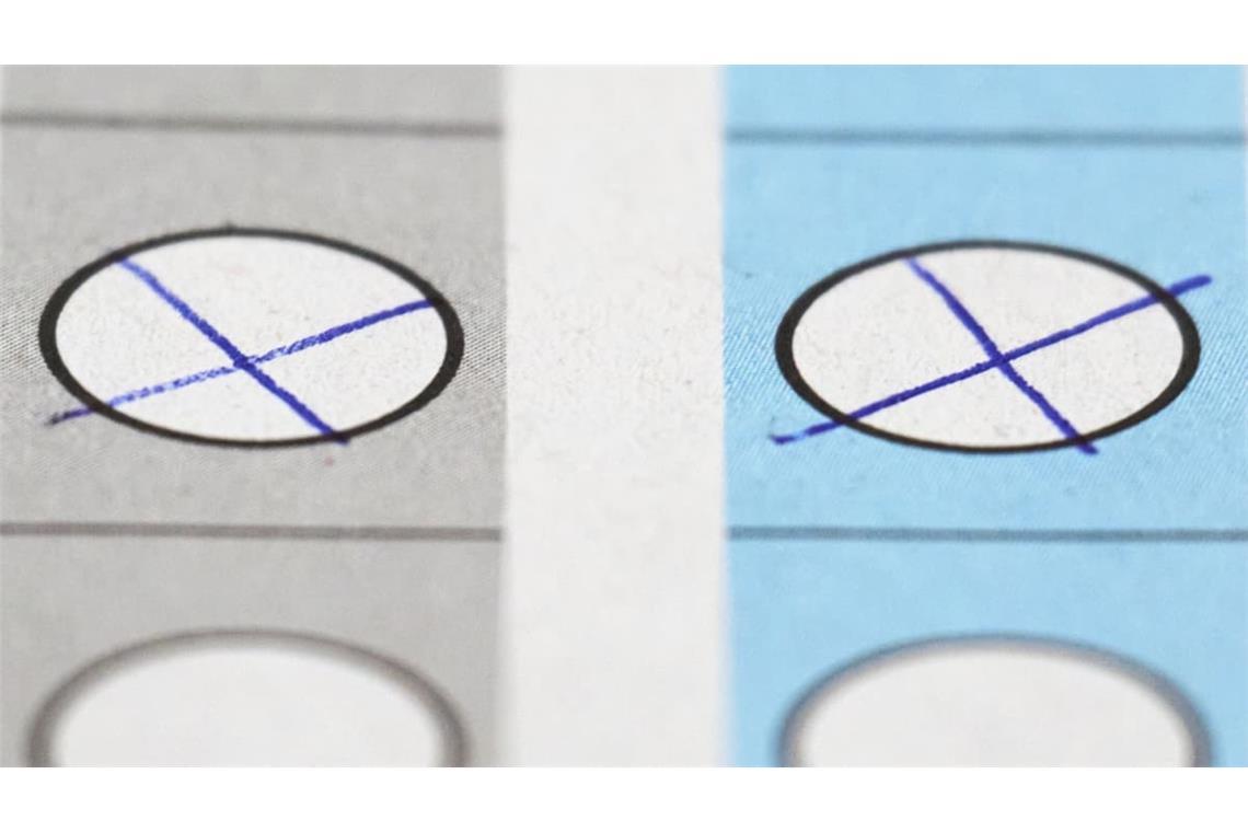 In Berlin hat nach der Schließung der Wahllokale die Auszählung der Stimmen begonnen. Wer gewinnt die Abgeordnetenhauswahl?