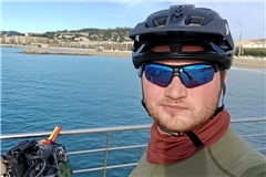 In Cannes lässt er die Alpen hinter sich und genießt den Blick aufs Meer. Foto: privat